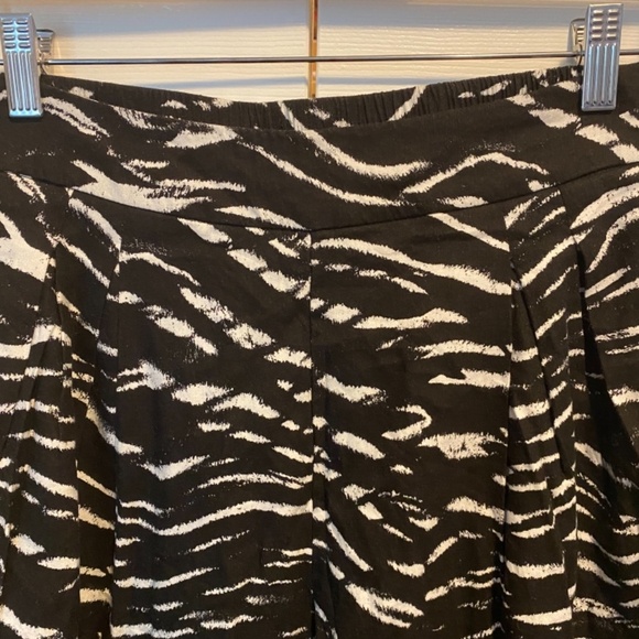 INC linen blend Size 10 pants - Picture 5 of 5